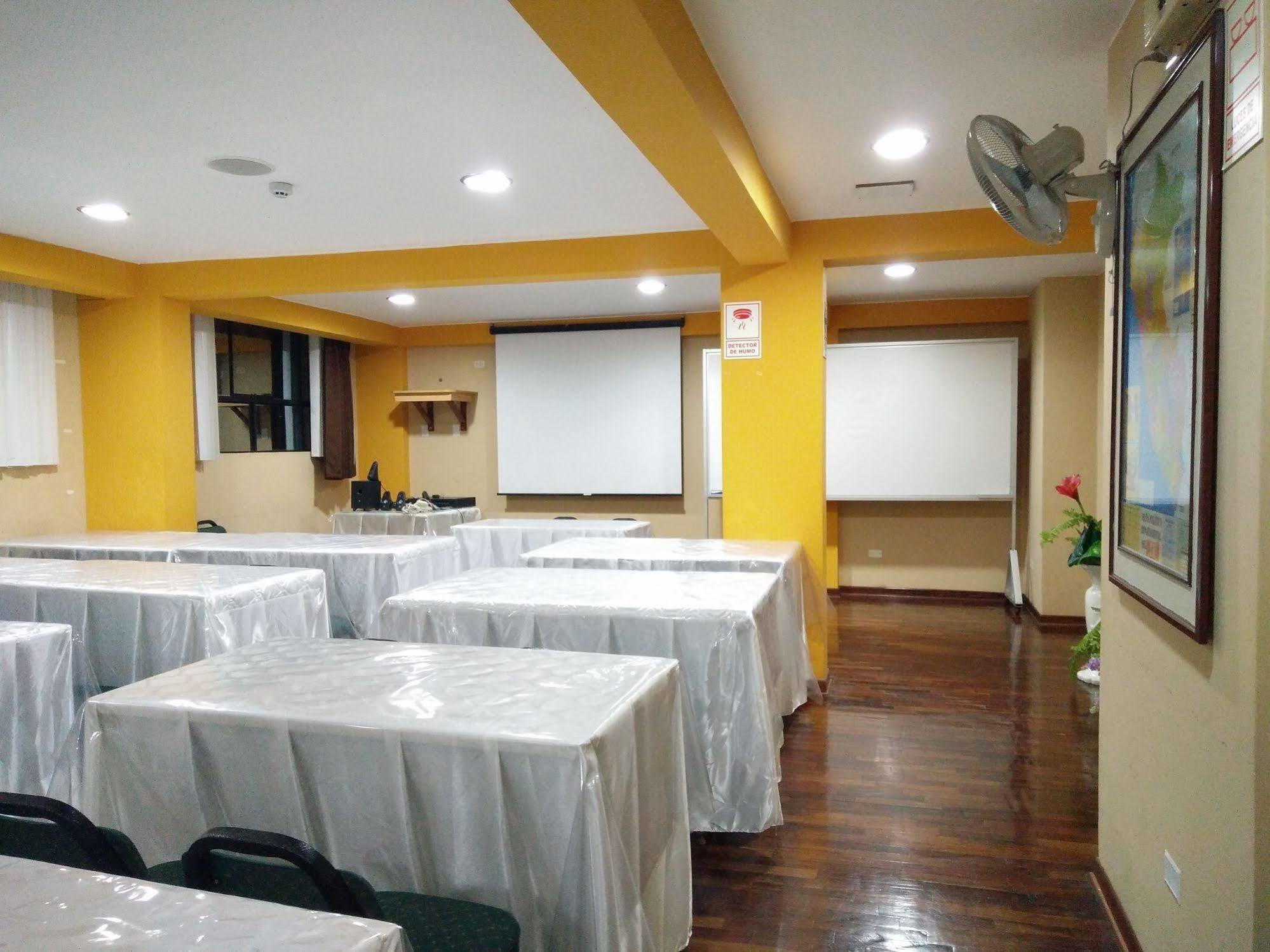 Hotel Panamericano 리마 외부 사진